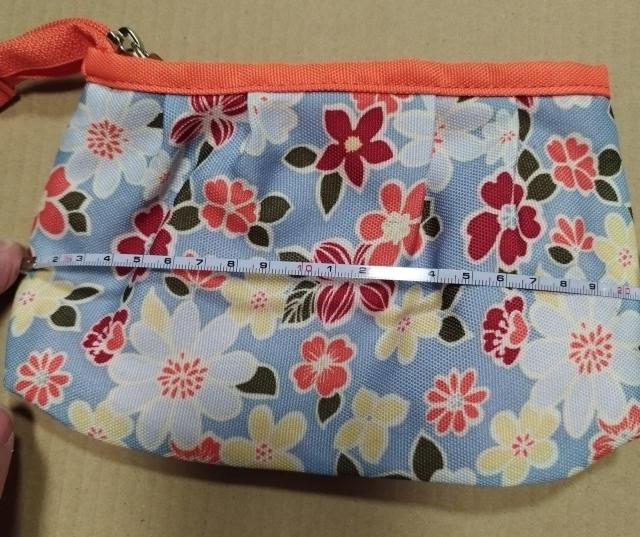 花柄ナイロンポーチ ファスナー付き < 女性ファッション 花柄ナイロンポーチ ファスナー付き < 女性ファッションの
