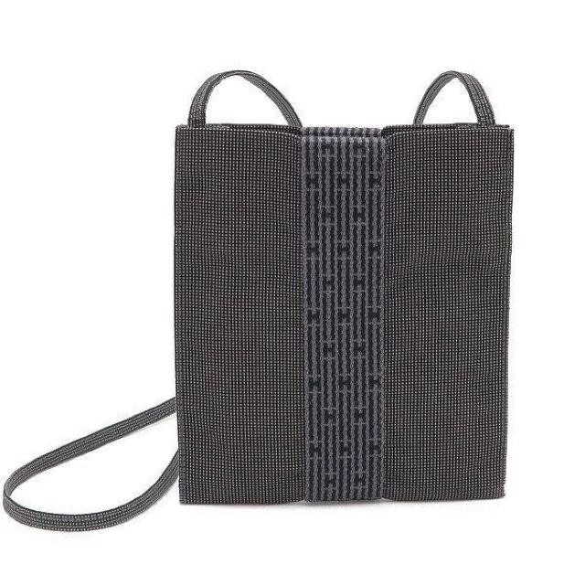 ◆ 本物 美品 ◆ HERMES エルメス エールラインポシェット グレー 斜めがけ バッグ ポシェット ショルダーバッグ 人気 < ブランド ◆ 本物 美品 ◆ HERMES エルメス エールラインポシェット グレー 斜めがけ バッグ ポシェット ショルダーバッグ 人気 < ブランドの