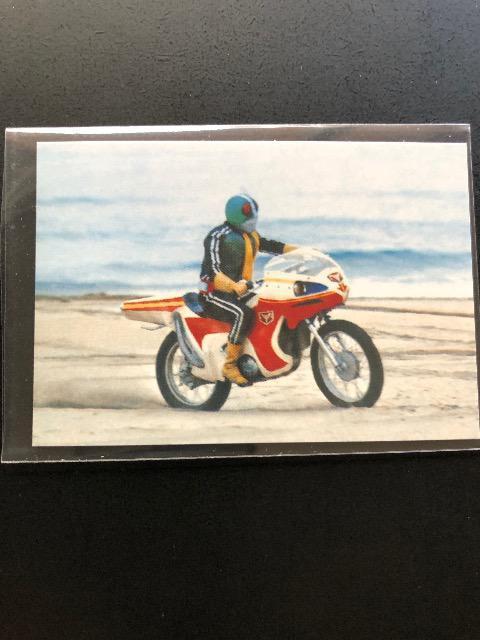 2003カルビー仮面ライダーカード(レア)/NO-418・ショツカーライダー1号 < トレーディングカード 2003カルビー仮面ライダーカード(レア)/NO-418・ショツカーライダー1号 < トレーディングカードの