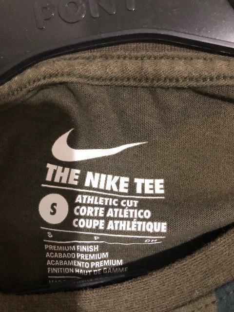 NIKE Tシャツ 迷彩柄 Sサイズ カモフラ ナイキ < ブランド  NIKE Tシャツ 迷彩柄 Sサイズ カモフラ ナイキ < ブランドの