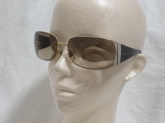 正規 レア ブルガリ ロゴ シャイニーメタルコンビフレーム サングラス 茶 ラグジュアリー オープンスクエア アイウェア 男女兼用 < ブランド 正規 レア ブルガリ ロゴ シャイニーメタルコンビフレーム サングラス 茶 ラグジュアリー オープンスクエア アイウェア 男女兼用 < ブランドの