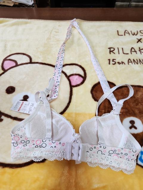 ホワイト系 柄物 レース ブラジャー < 女性ファッション ホワイト系 柄物 レース ブラジャー < 女性ファッションの