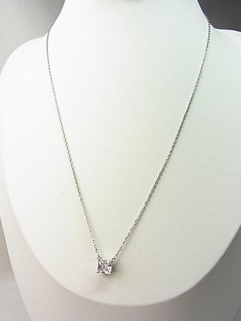 500円スタ★正規品美品SWAROVSKIスワロフスキー クリスタルネックレス(2) < ブランド 500円スタ★正規品美品SWAROVSKIスワロフスキー クリスタルネックレス(2) < ブランドの