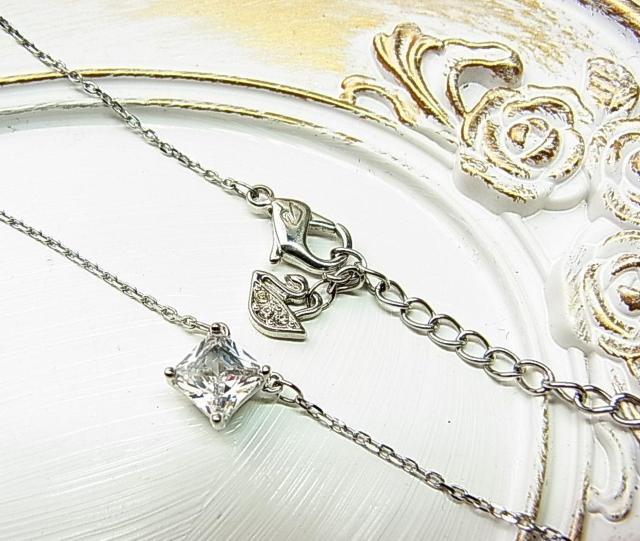 500円スタ★正規品美品SWAROVSKIスワロフスキー クリスタルネックレス(2) < ブランド 500円スタ★正規品美品SWAROVSKIスワロフスキー クリスタルネックレス(2) < ブランドの