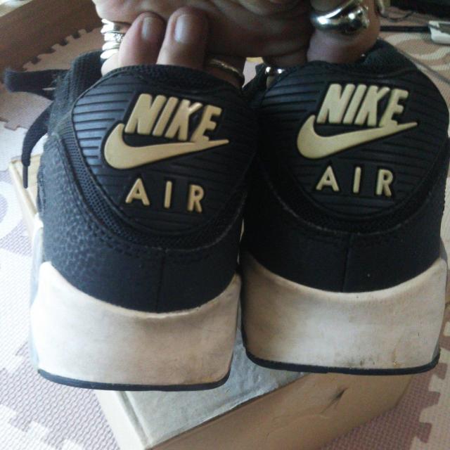 値下げ NIKE エアマックス 23.5p 黒 レディーススニーカー ブラック×ホワイト×グレー < ブランド  値下げ NIKE エアマックス 23.5p 黒 レディーススニーカー ブラック×ホワイト×グレー < ブランドの