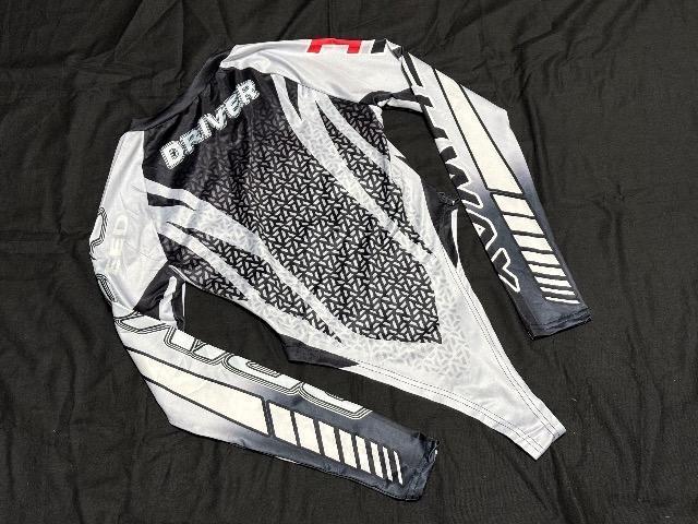 精悍なレーシングスーツ風デザイン★イベント衣装用ハイレグレオタード★Mサイズ < レジャー/スポーツ 精悍なレーシングスーツ風デザイン★イベント衣装用ハイレグレオタード★Mサイズ < レジャー/スポーツの