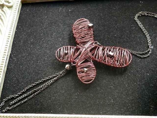 新品アンティーク調個性派エスニック大きなワイヤー蝶ネックレス < 女性アクセサリー/時計  新品アンティーク調個性派エスニック大きなワイヤー蝶ネックレス < 女性アクセサリー/時計の