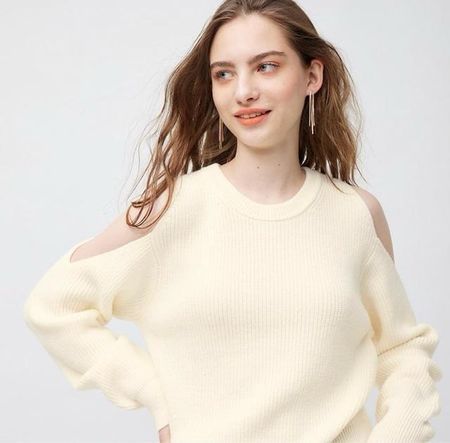 新品☆GU(ジーユー)カットアウトセーターS ナチュラル☆ < ブランド 新品☆GU(ジーユー)カットアウトセーターS ナチュラル☆ < ブランドの