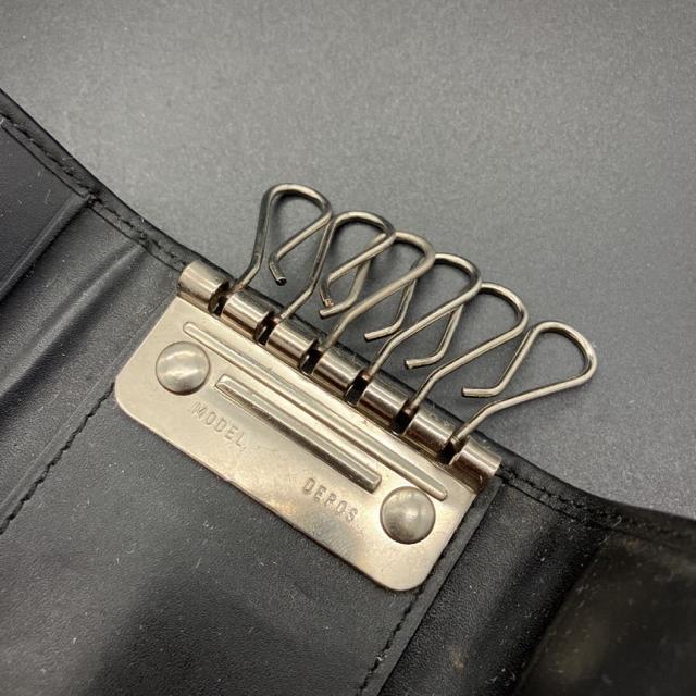 即決 HUNTING WORLD ハンティングワールド 6連キーケース < ブランド  即決 HUNTING WORLD ハンティングワールド 6連キーケース < ブランドの