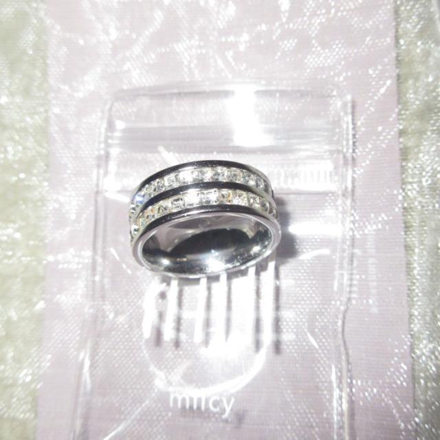 訳あり☆milcy*ステンレス製*ダブルジルコニアリング(シルバー) < 女性アクセサリー/時計  訳あり☆milcy*ステンレス製*ダブルジルコニアリング(シルバー) < 女性アクセサリー/時計の