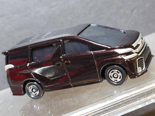 ★赤箱トミカ84★トヨタ ヴェルファイア★ < ホビー ★赤箱トミカ84★トヨタ ヴェルファイア★ < ホビーの