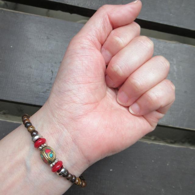 真鍮装飾ビーズxボーンビーズ紐編みブレスレット*1 < 男性アクセサリー/時計 真鍮装飾ビーズxボーンビーズ紐編みブレスレット*1 < 男性アクセサリー/時計の