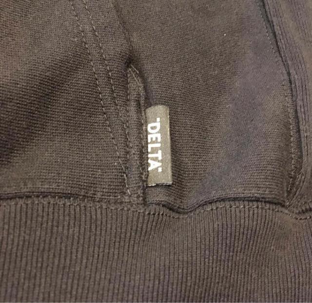 DELTADECK LOGO HOODIE"CEMENT"  jt@bV 