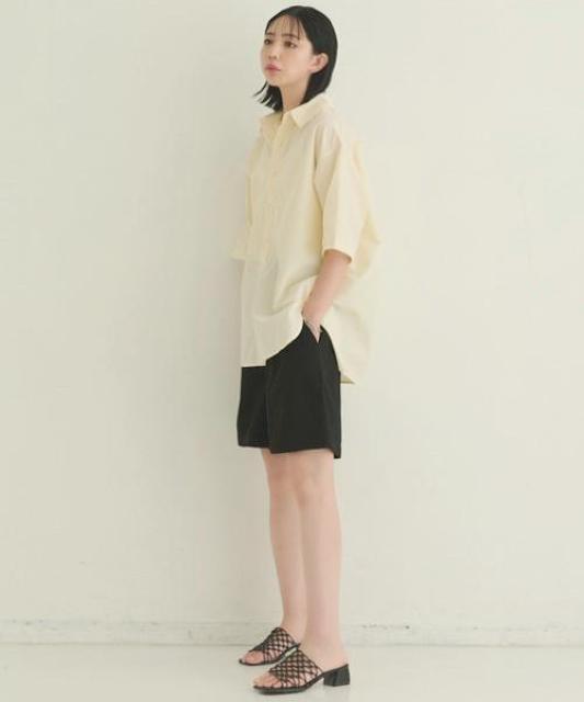 オーバーサイズシャツ【新品】アントマリーズ●オーバーサイズハーフスリーブシャツ●アイボリー クリームイエロー●Fフリー●韓国 < 女性ファッション  オーバーサイズシャツ【新品】アントマリーズ●オーバーサイズハーフスリーブシャツ●アイボリー クリームイエロー●Fフリー●韓国 < 女性ファッションの