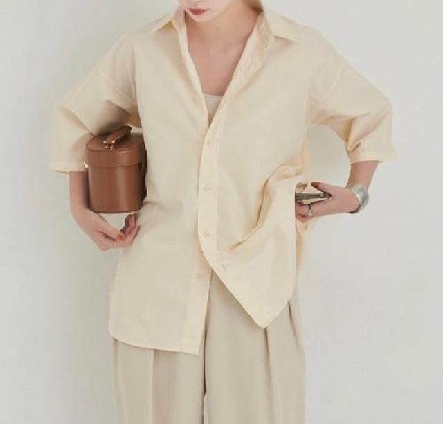 オーバーサイズシャツ【新品】アントマリーズ●オーバーサイズハーフスリーブシャツ●アイボリー クリームイエロー●Fフリー●韓国 < 女性ファッション  オーバーサイズシャツ【新品】アントマリーズ●オーバーサイズハーフスリーブシャツ●アイボリー クリームイエロー●Fフリー●韓国 < 女性ファッションの