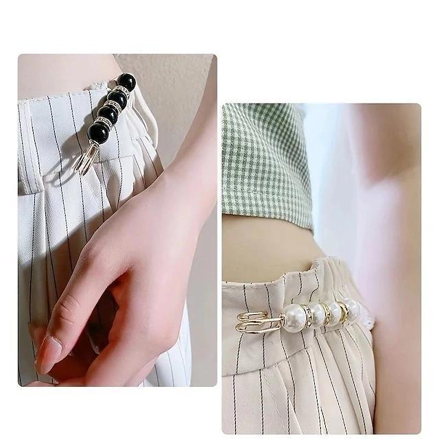 丸井購入●4本セット【新品未使用】4weyウエスト調整ピン/ストールピン/ブローチ/胸チラ防止●黒/白/花 < 女性アクセサリー/時計  丸井購入●4本セット【新品未使用】4weyウエスト調整ピン/ストールピン/ブローチ/胸チラ防止●黒/白/花 < 女性アクセサリー/時計の