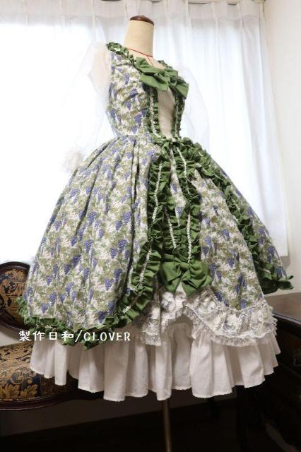 葡萄柄ドレス XS~Mサイズ < 女性ファッション  葡萄柄ドレス XS~Mサイズ < 女性ファッションの