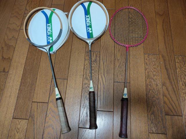 YONEX ヨネックス バドミントン ラケット セット < レジャー/スポーツ  YONEX ヨネックス バドミントン ラケット セット  < レジャー/スポーツの