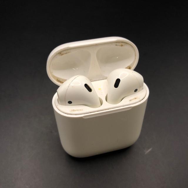 即決 Apple アップル AirPods 第1世代 ワイヤレスイヤホン < 家電/AV  即決 Apple アップル AirPods 第1世代 ワイヤレスイヤホン < 家電/AVの