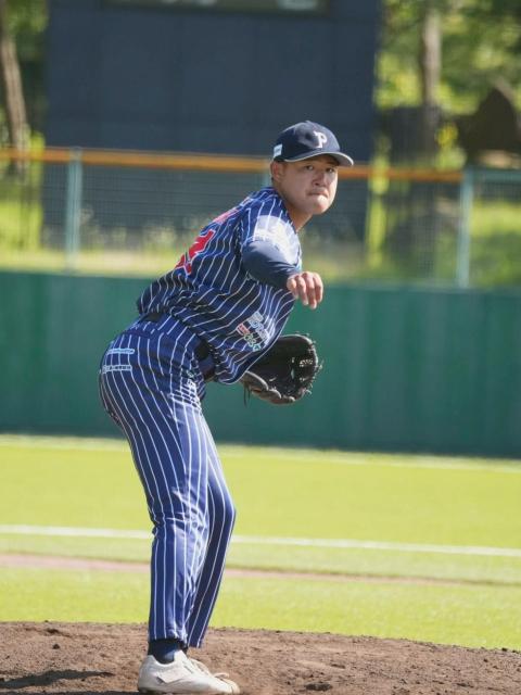 #34 荒巻 千尋選手兼任投手コーチ着用・直筆サイン入り2ndユニフォーム < レジャー/スポーツ  #34 荒巻 千尋選手兼任投手コーチ着用・直筆サイン入り2ndユニフォーム < レジャー/スポーツの