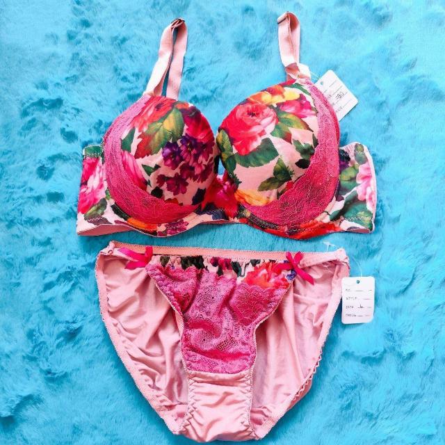 ピンクレースがエロcute。。。F80×L。。フラワー柄ブラジャー&ショーツセット。。大きいサイズグラマー花柄 < 女性ファッション  ピンクレースがエロcute。。。F80×L。。フラワー柄ブラジャー&ショーツセット。。大きいサイズグラマー花柄  < 女性ファッションの