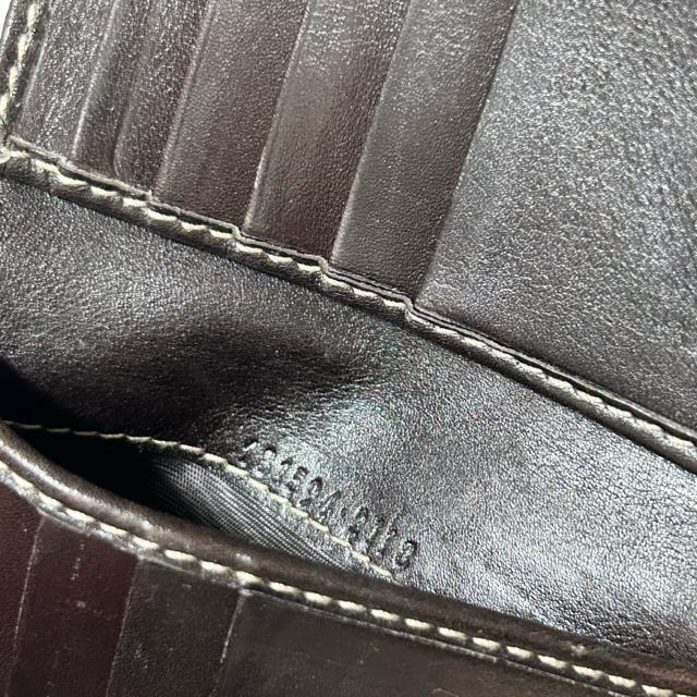 GUCCI GG�L�����o�X W�z�b�N 2�܂���z 131594�E2113 �E�H���b�g �x�[�W�� �� �u�����h�� 