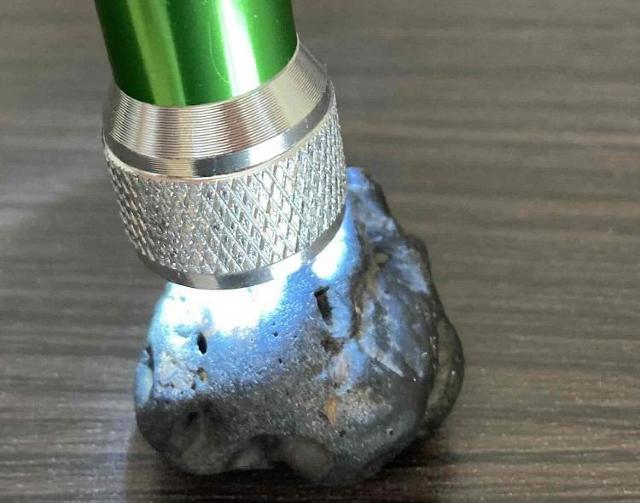 「激安!1,100円スタート」!「隕石」あわ貴石ギャラリーの天然隕石(ミーティアライト)原石! < 女性ファッション  「激安!1,100円スタート」!「隕石」あわ貴石ギャラリーの天然隕石(ミーティアライト)原石! < 女性ファッションの