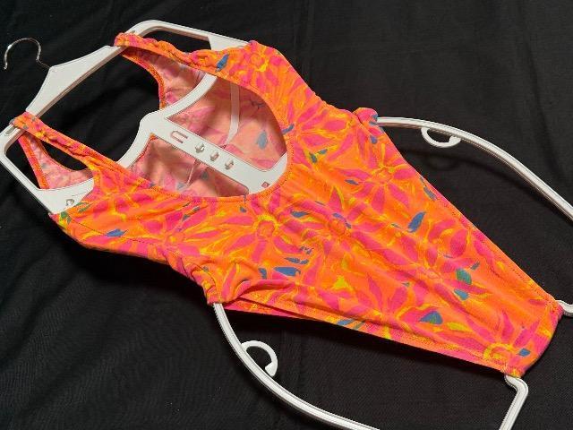 bXňpN₩ȃIWɃt[vgIJ_nCOI^[h9MTCY