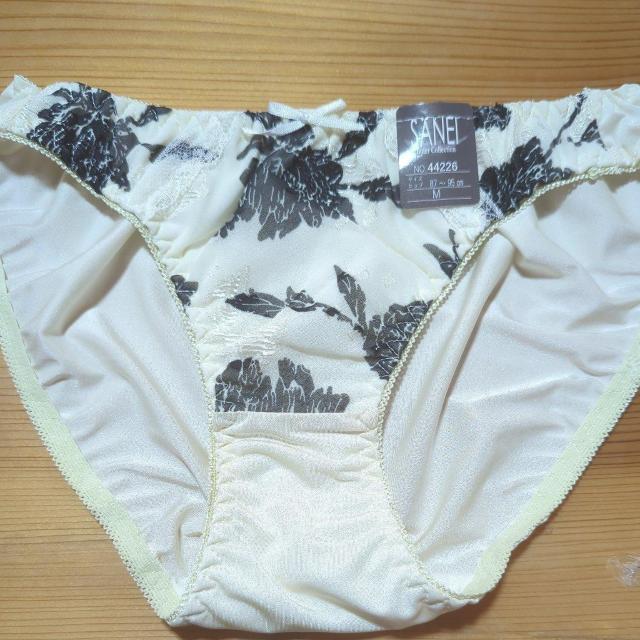 �V�i�ߗރN���[���F���ԕ��M  �� �����t�@�b�V������ 