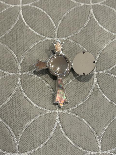 �V�i��JUSTIN DAVIS��LOCKET CROSS PENDANT���N���E���N���X�y���_���g���p�Ձ� �� �u�����h�� 