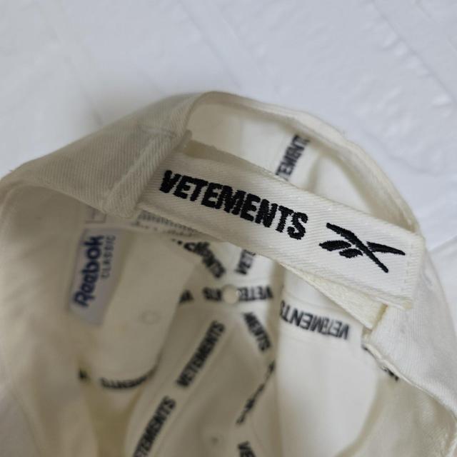 Vetements Reebok�@���F�g�����@���[�{�b�N�@�L���b�v�@�X�q�@�� �� �u�����h�� 