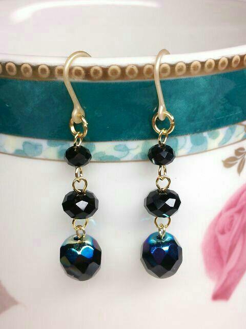 チェコジェットオーロラ&ジェット2連スワロ樹脂フック☆ < 女性アクセサリー/時計  チェコジェットオーロラ&ジェット2連スワロ樹脂フック☆  < 女性アクセサリー/時計の