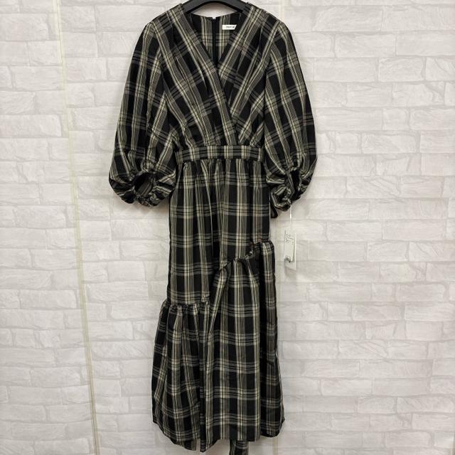 即決 新品 タグ付き FRAY I.D カシュクールワンピース < 女性ファッション 即決 新品 タグ付き FRAY I.D カシュクールワンピース < 女性ファッションの