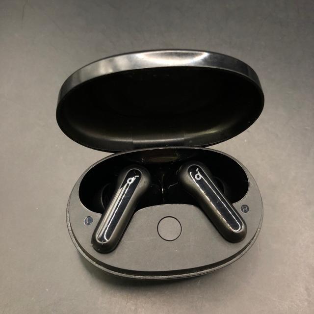 ���� Soundcore Life P2 Mini ���C�����X�C���z�� �u���b�N �� �Ɠd/AV�� 