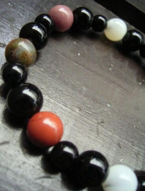 *和風*オニキスxジャスパーxロードナイトx白蝶貝 < 男性アクセサリー/時計 *和風*オニキスxジャスパーxロードナイトx白蝶貝 < 男性アクセサリー/時計の