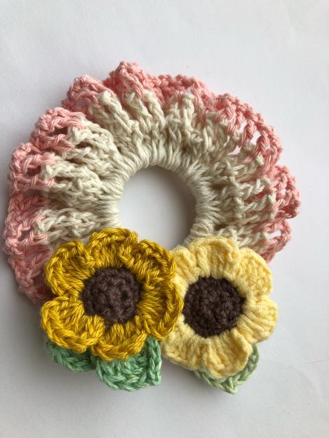 ハンドメイド シュシュ コットン 仲良しひまわりふたつ♪ 女の子 < 女性ファッション  ハンドメイド シュシュ コットン 仲良しひまわりふたつ♪ 女の子 < 女性ファッションの