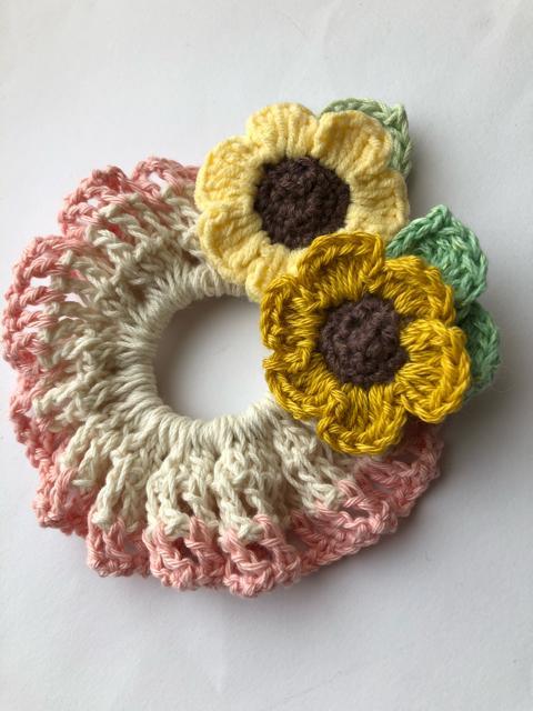 ハンドメイド シュシュ コットン 仲良しひまわりふたつ♪ 女の子 < 女性ファッション  ハンドメイド シュシュ コットン 仲良しひまわりふたつ♪ 女の子 < 女性ファッションの