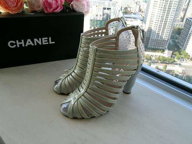 ★正規品★CHANEL★ショートブーツ★35★シルバーグレー < ブランド  ★正規品★CHANEL★ショートブーツ★35★シルバーグレー < ブランドの