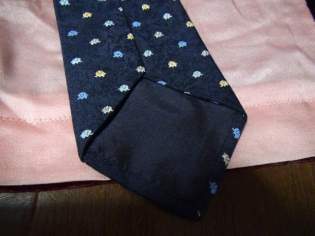 JIM THOMPSON(ジムトンプソン)のシルクネクタイ 像柄!。 < 男性ファッション  JIM THOMPSON(ジムトンプソン)のシルクネクタイ 像柄!。 < 男性ファッションの