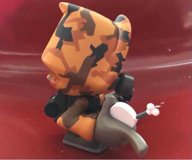 《ガスマスク》フィギュア GAS MASK FRANKIE エレクトロニックヴァイラス デザイナーズトイ 香港トイ スプレー缶トイ < ホビー  《ガスマスク》フィギュア GAS MASK FRANKIE エレクトロニックヴァイラス デザイナーズトイ 香港トイ スプレー缶トイ < ホビーの