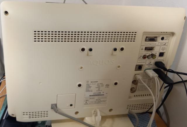 AQUOS�@�A�N�I�X�@19�C���`�t���e���r�@���j�^�[�Ŏg�p�@����OK�ł��B