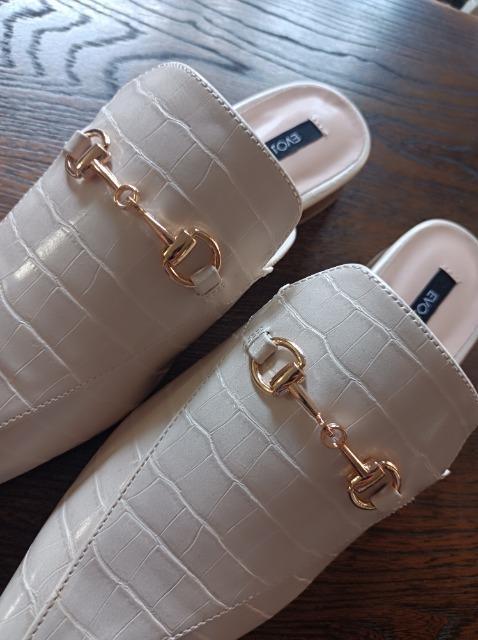 EVOL★クロコ調ミュール★新品訳あり★カッコイイ素敵★イーボル★ < 女性ファッション EVOL★クロコ調ミュール★新品訳あり★カッコイイ素敵★イーボル★ < 女性ファッションの