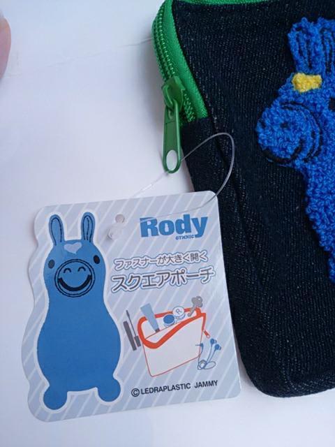 新品タグつき ロディ 刺繍スクエアポーチ ブルー Rody < 女性ファッション  新品タグつき ロディ 刺繍スクエアポーチ ブルー Rody < 女性ファッションの