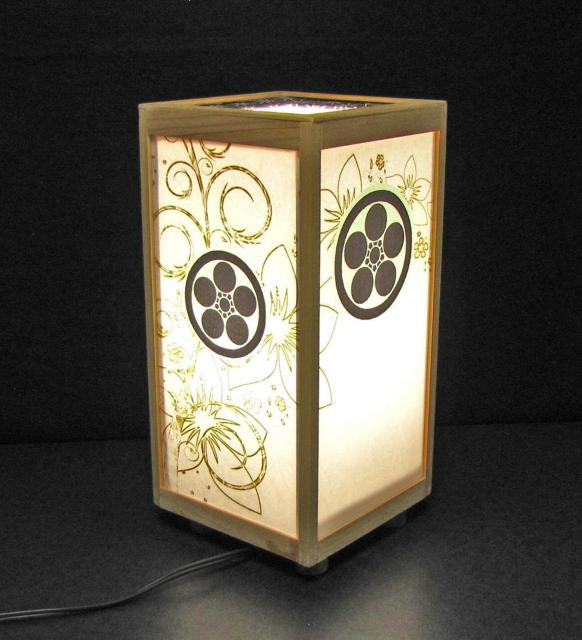 ★家紋の宿り木/森羅万象=「丸に梅鉢」(家紋変更可)/至福の明り・心温まるひととき/LED昼白色・ラミネート加工・檜枠造・軽量/ < 家電/AV  ★家紋の宿り木/森羅万象=「丸に梅鉢」(家紋変更可)/至福の明り・心温まるひととき/LED昼白色・ラミネート加工・檜枠造・軽量/  < 家電/AVの