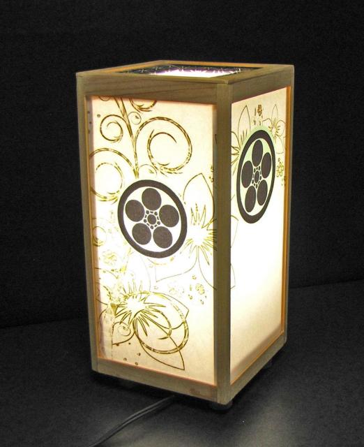 ★家紋の宿り木/森羅万象=「丸に梅鉢」(家紋変更可)/至福の明り・心温まるひととき/LED昼白色・ラミネート加工・檜枠造・軽量/ < 家電/AV  ★家紋の宿り木/森羅万象=「丸に梅鉢」(家紋変更可)/至福の明り・心温まるひととき/LED昼白色・ラミネート加工・檜枠造・軽量/ < 家電/AVの