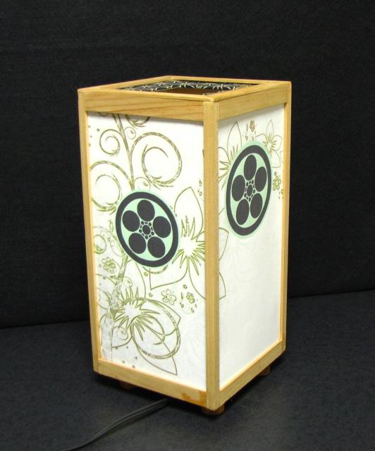 ★家紋の宿り木/森羅万象=「丸に梅鉢」(家紋変更可)/至福の明り・心温まるひととき/LED昼白色・ラミネート加工・檜枠造・軽量/ < 家電/AV  ★家紋の宿り木/森羅万象=「丸に梅鉢」(家紋変更可)/至福の明り・心温まるひととき/LED昼白色・ラミネート加工・檜枠造・軽量/ < 家電/AVの