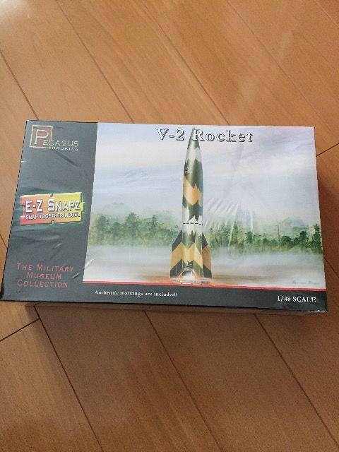 V-2  RocKet  1/48   zr[ 