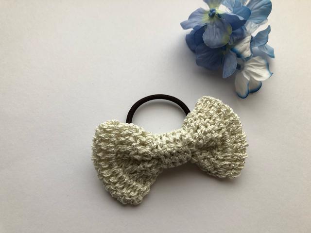 ハンドメイド  ヘアゴム レース糸で編んだリボン♪ シャンパン < 女性ファッション  ハンドメイド  ヘアゴム レース糸で編んだリボン♪ シャンパン < 女性ファッションの
