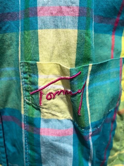 TOMMY Vc  g~[