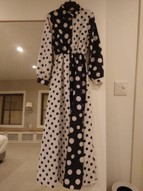 白黒ドット柄 シャツワンピース 長袖 Мサイズ < 女性ファッション  白黒ドット柄 シャツワンピース 長袖 Мサイズ  < 女性ファッションの